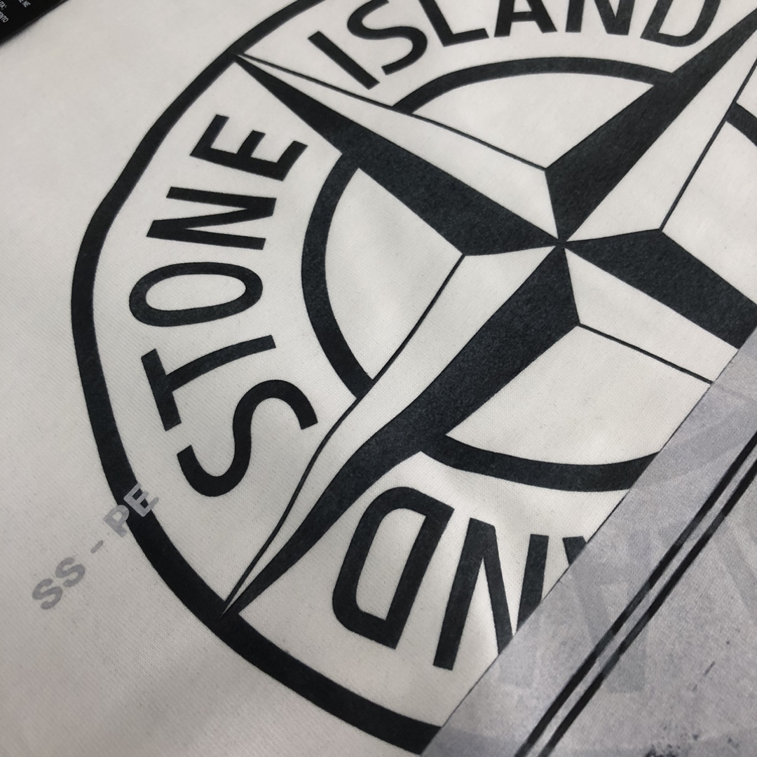 Stone Island’s Custom Cotton T-shirts: Unique Design, Comfortable Fit, Various Sizes and Colors - 图片 7