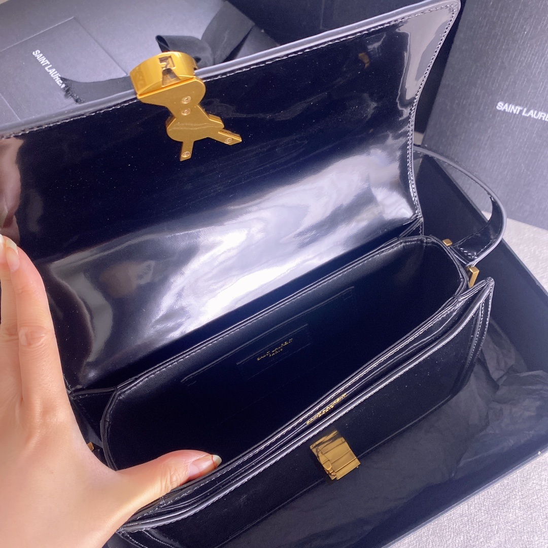 黑色金扣漆皮_23cm必火爆款还没上市就攻陷了整个时尚圈怀旧左岸灵感来自巴黎左岸街名RueDeSolfe