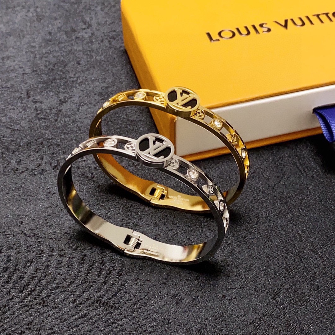 Louis Vuitton Jewelry Bracelet White Vintage