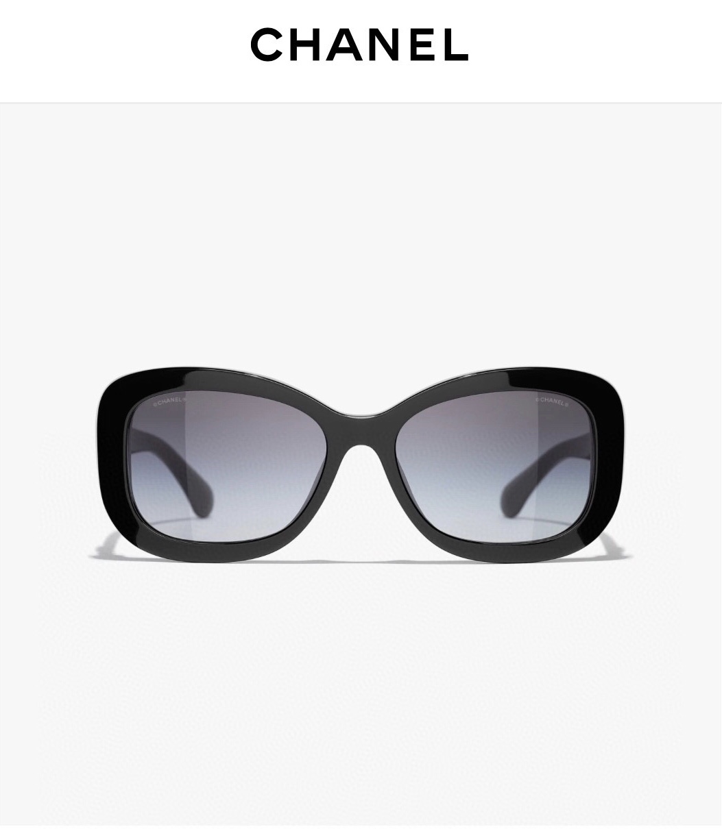  官网

TOP QUALITY 
chanel 
diamond
modCH5468B 
SIZE55