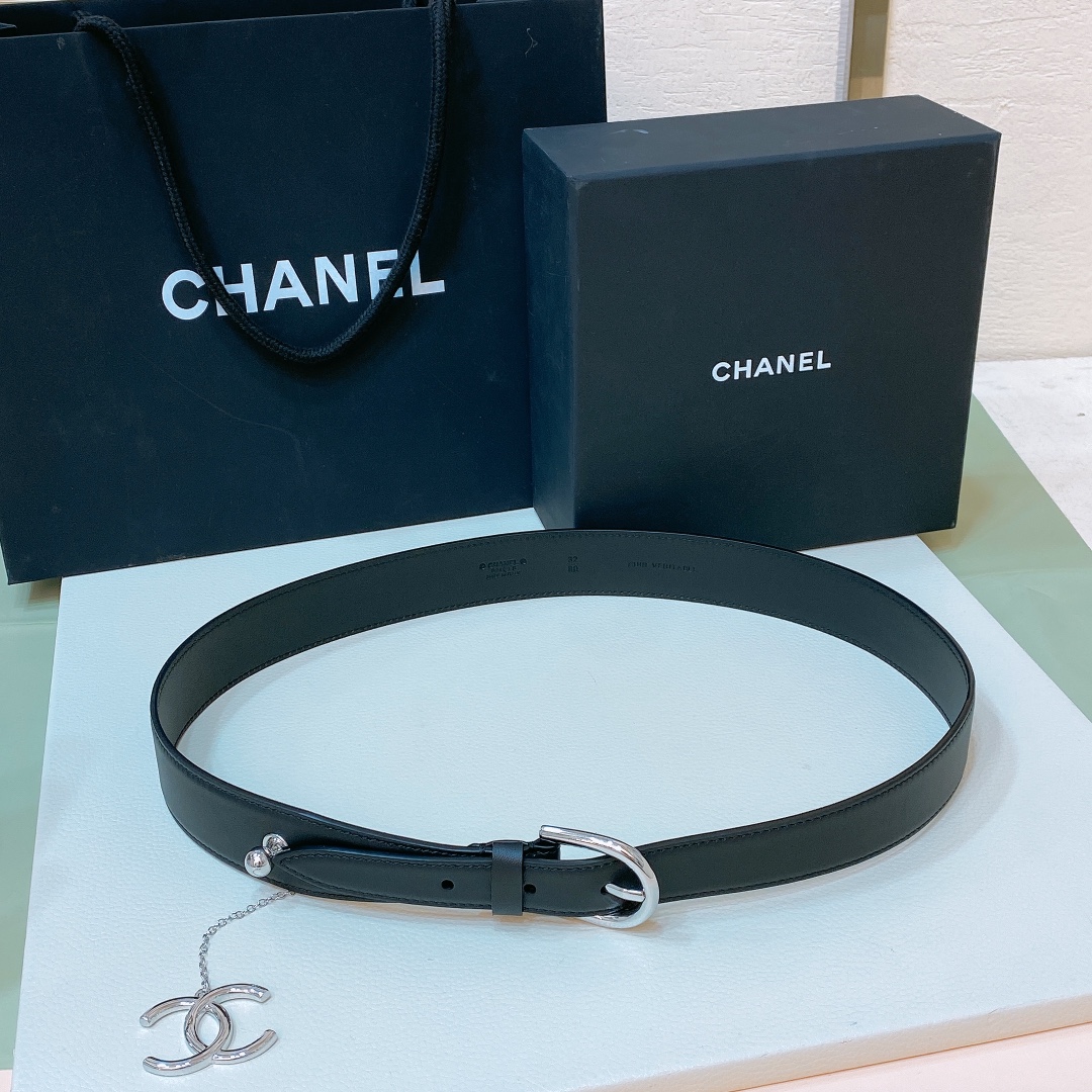 Chanel24s小牛皮与黄铜金属简约针扣独家首发码数75-95欧