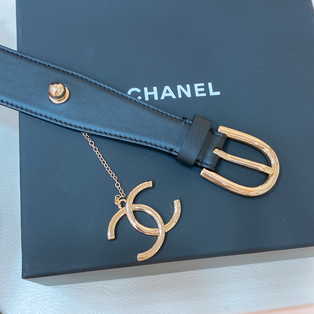 Chanel24s小牛皮与黄铜金属简约针扣独家首发码数75-95欧