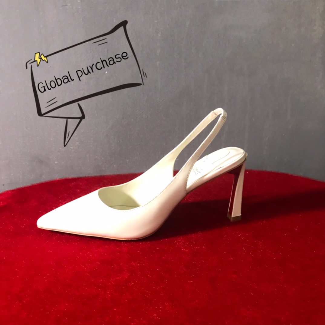 NO:100712,High-end custom spring and summer classic series!  H8.5Cm. Size 34-42. Customized leather large sole. Q2457-2, ivory white seven skin, ivory white sheepskin Standard European size Reference:Q2457-2 Colorwhite/white Material:sheep leather Lining:goat leather Heel height:8.5Cm Sole:leather sole Size:EU 34-42 (US 4-11):,,christian louboutin,sheepskin,Leather soles19860909高端订制 春夏精典款系列！ H8.5Cm.尺码34-42码.真皮大底订制款.Q2457-2,象牙白柒皮,象牙白羊皮 标准欧码 Reference:Q2457-2 Colorwhite/white Material:sheep leather Lining:goat leather Heel heigh:8.5Cm Sole:leather sole Size:EU 34－42（US 4一11) :,,christian louboutin,sheepskin,Leather soles,Women's Shoes