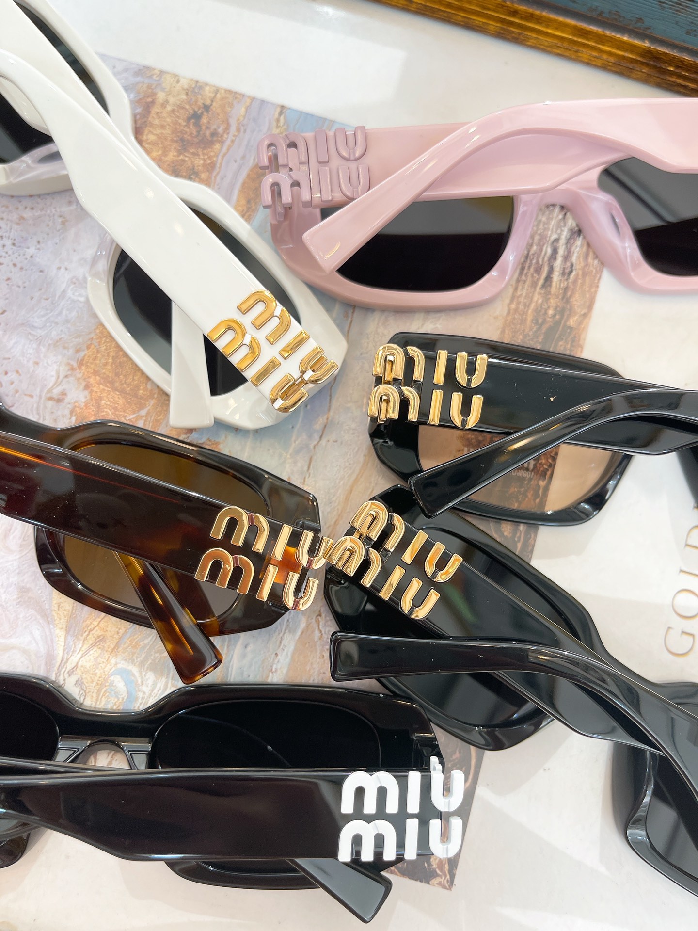Miu Miu 缪缪墨镜