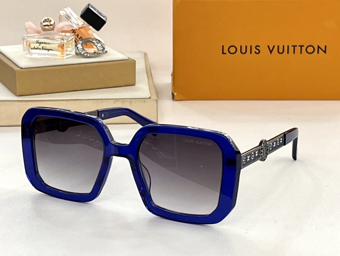 LouisVuittonMODELZ01021SIZE:545-21-145