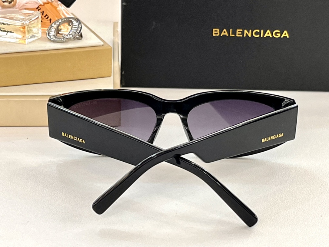 BALENCIAGAMODELBB0031SIZE:57-17-145