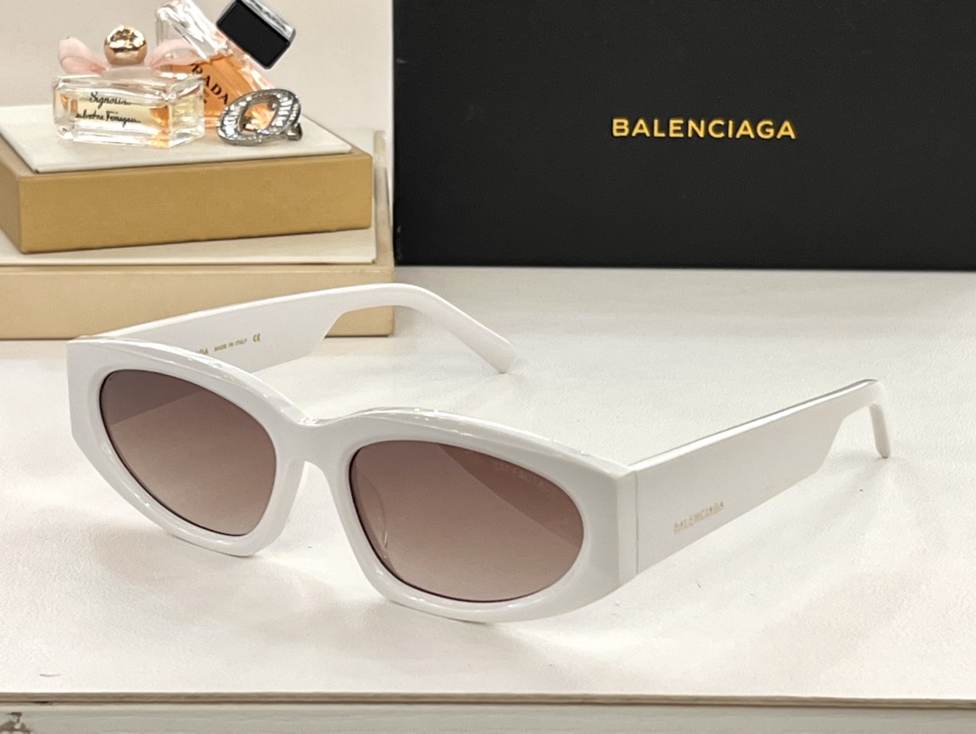 BALENCIAGAMODELBB0031SIZE:57-17-145