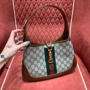 Gucci GG Supreme Crossbody & Shoulder Bags Counter Quality Green Red Underarm