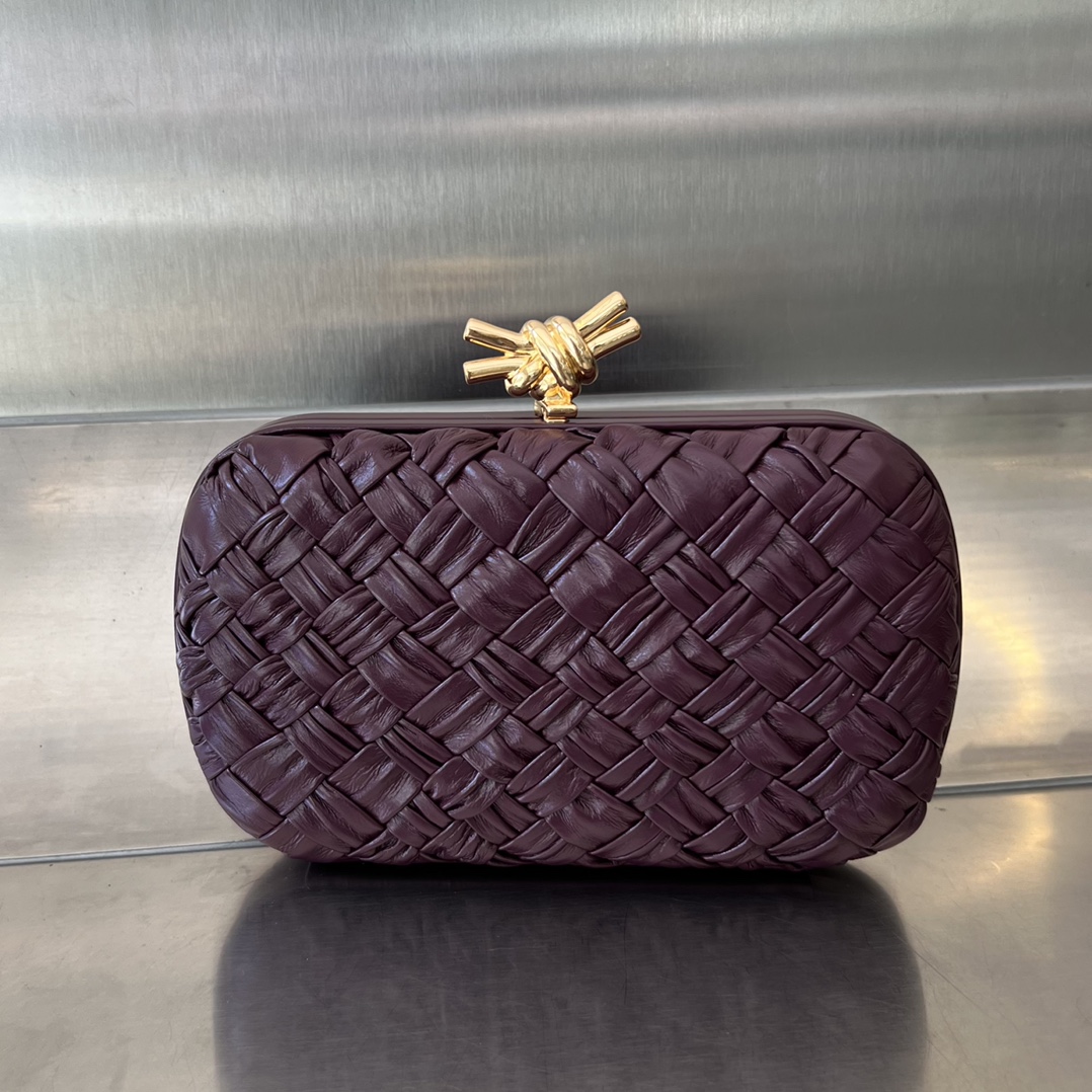 Bottega Veneta Knot 編織 手拿包