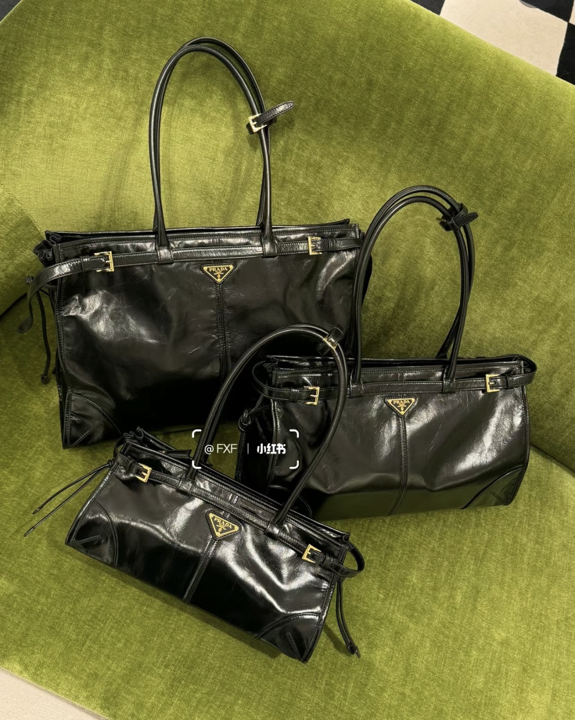 Prada Large, medium and small, the whole family is neatly arranged