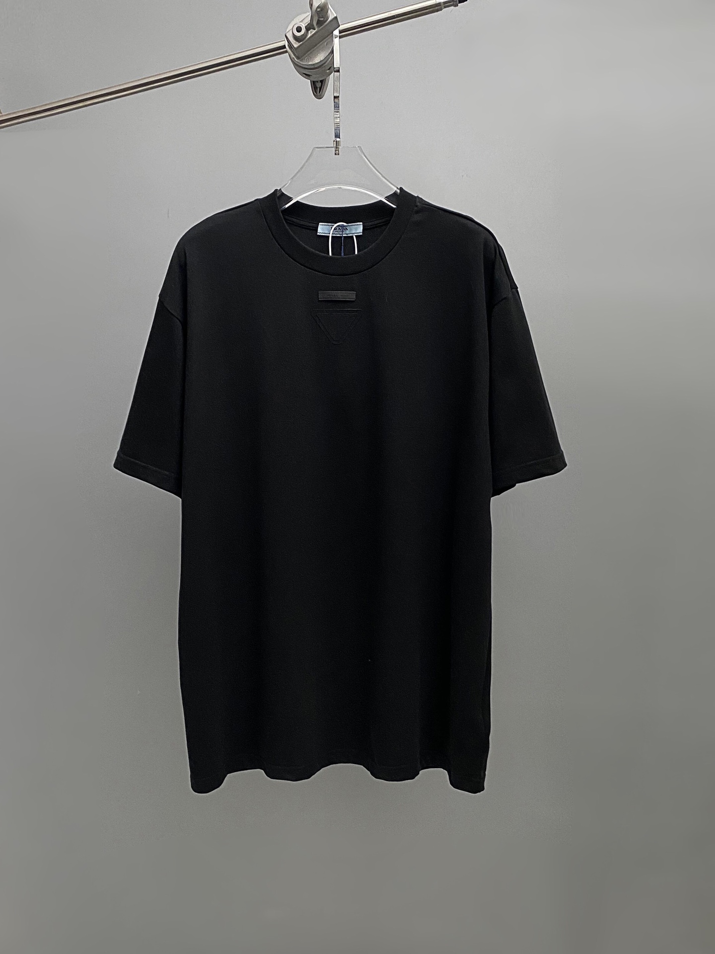 Camiseta de cuello redondo con decoración de triángulo de tela, tejido y teñido a medida, algodón mercerizado de punto …