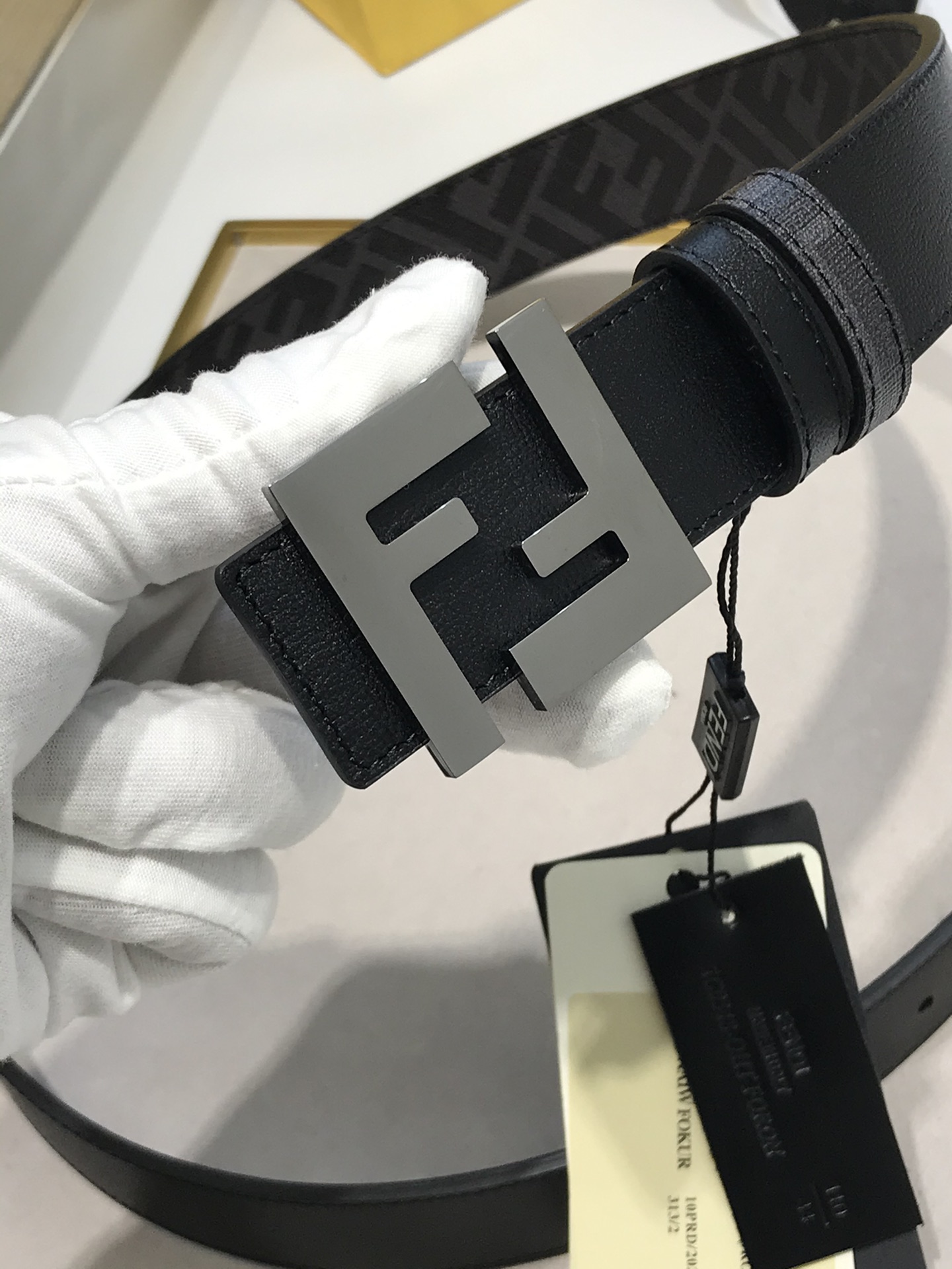 新款FD宽35MM支持NFC芯片扫描标志造型皮带原版拉丝枪纹F铆钉扣进口原版黑色小牛皮配原版老花制成镀金
