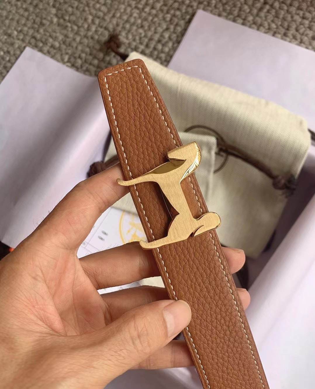  Hermès女装腰带 双面进口原版皮料 纯钢五金 高端上档次  3.2CM