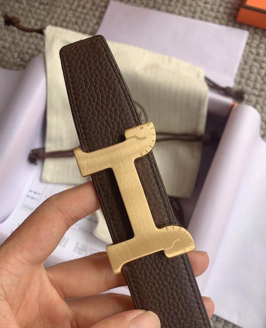  Hermès女装腰带 双面进口原版皮料 纯钢五金 高端上档次  3.2CM