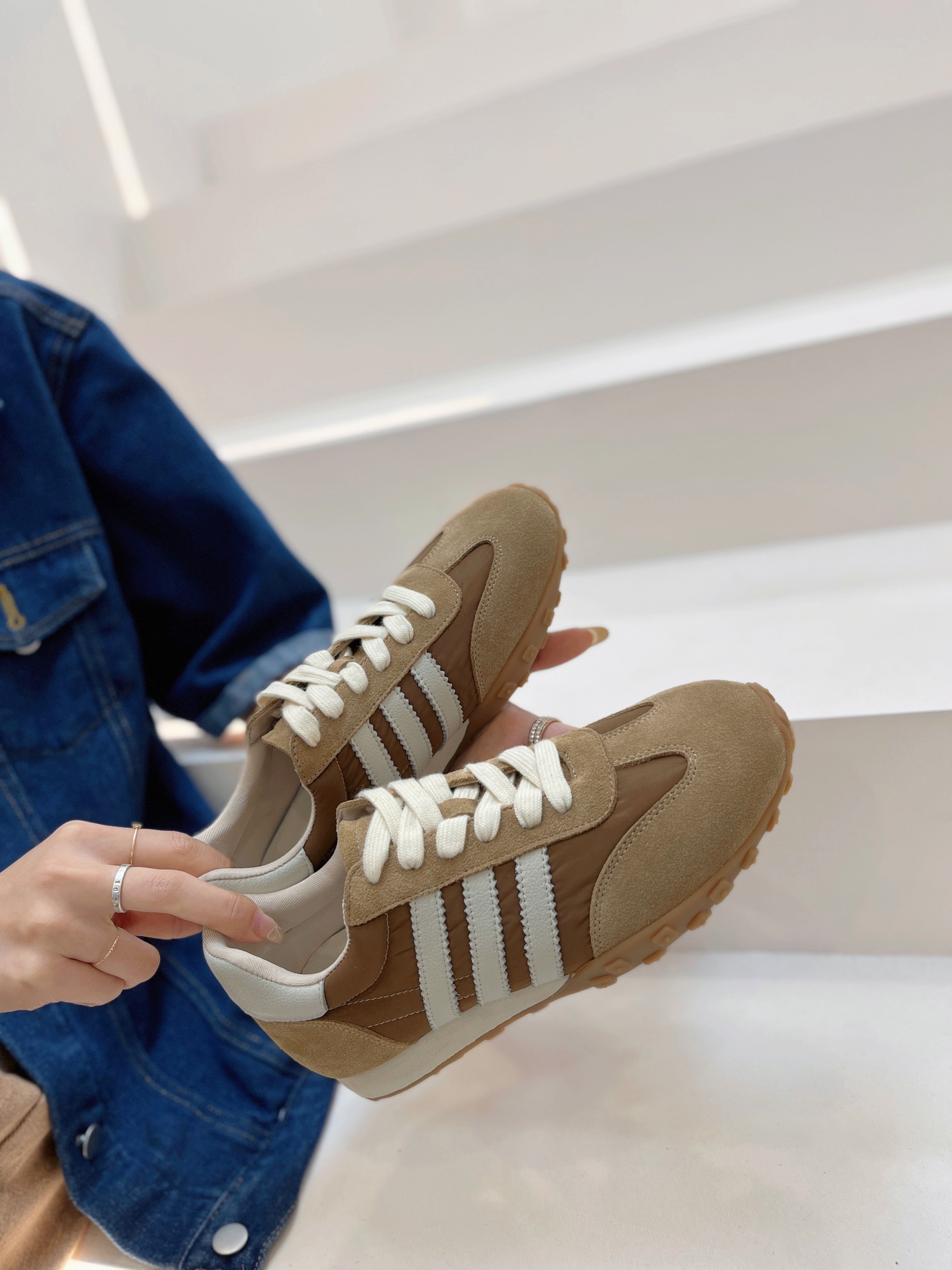 Stuart Weitzman Spring-Summer 2024 Shoe Collection: Lightweight, Comfortable, Stylish. - 图片 8