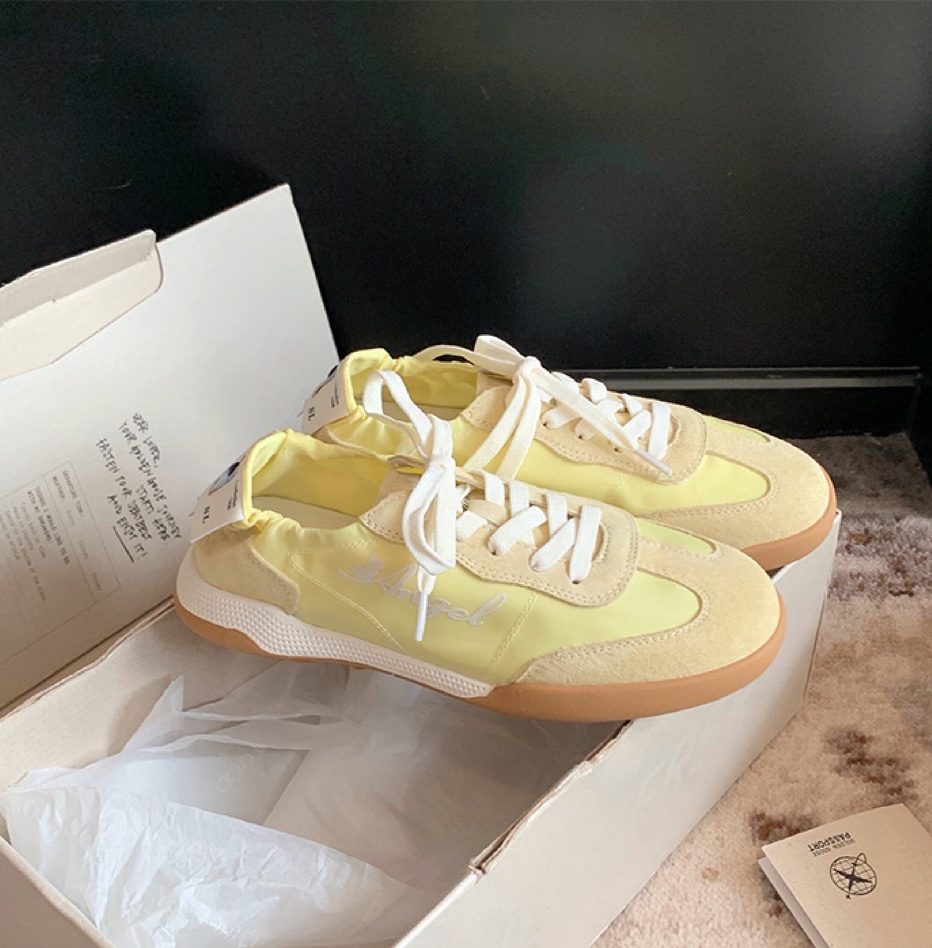 Stuart Weitzman’s 2024 Sports Shoes: Comfortable, Stylish, and German-Inspired - 图片 3