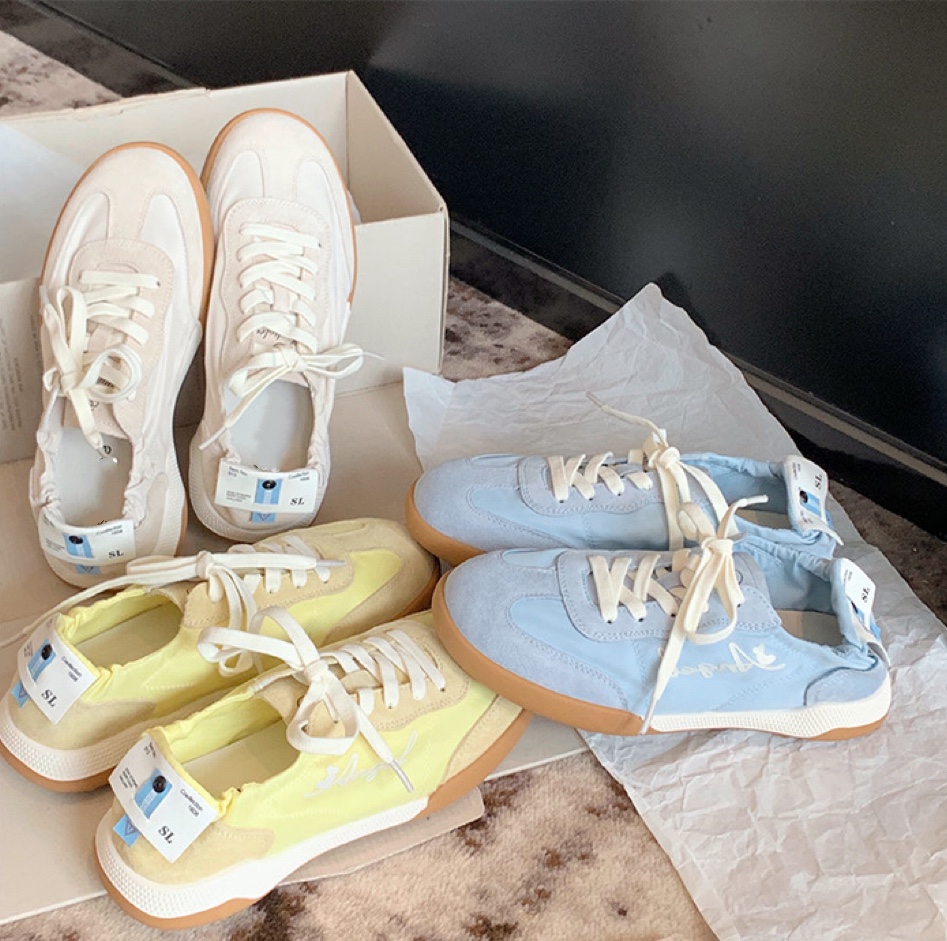 Stuart Weitzman’s 2024 German Sports Shoes: Comfortable and Stylish Summer Collection - 图片 5