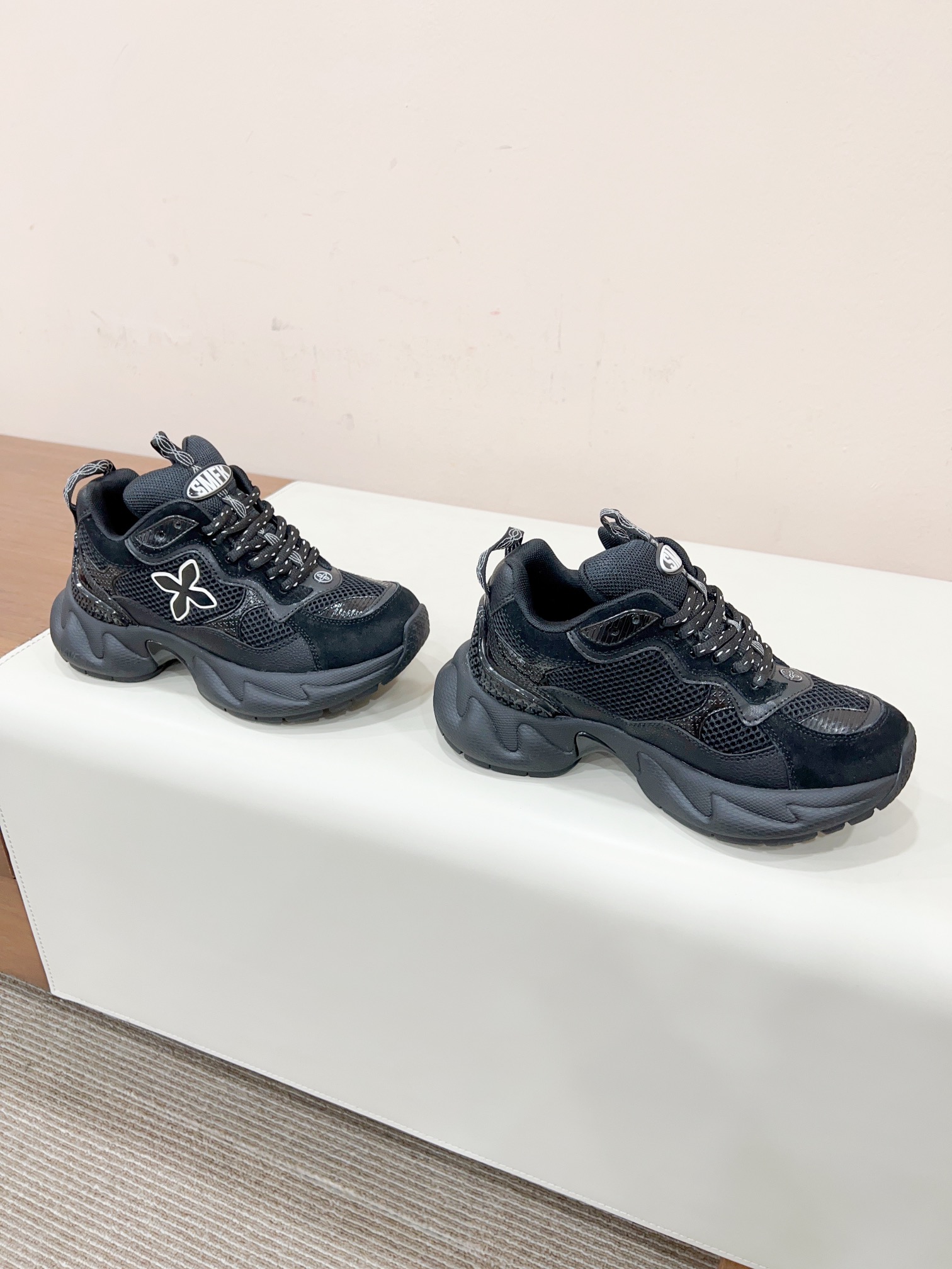 2024 SMF Quail Certified High-Quality Shoes with Zirconium Fabric and Original Design - 图片 6