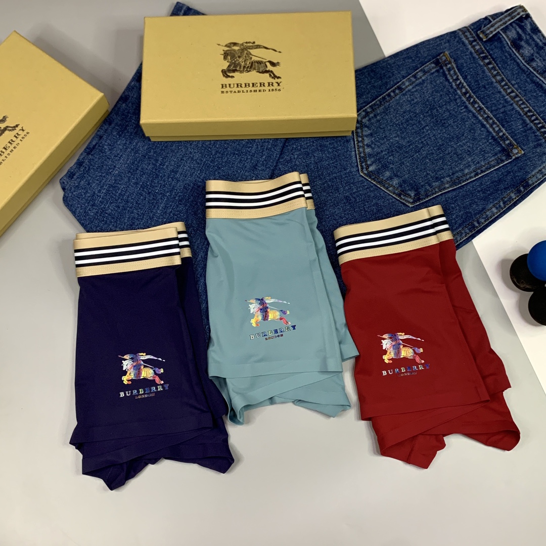 🔥🔥🔥特别推出：巴宝莉系列平角空调内裤~一盒三条 进口冰丝无痕工艺，外贸正品订单，贴身之物不能迁就，内裤