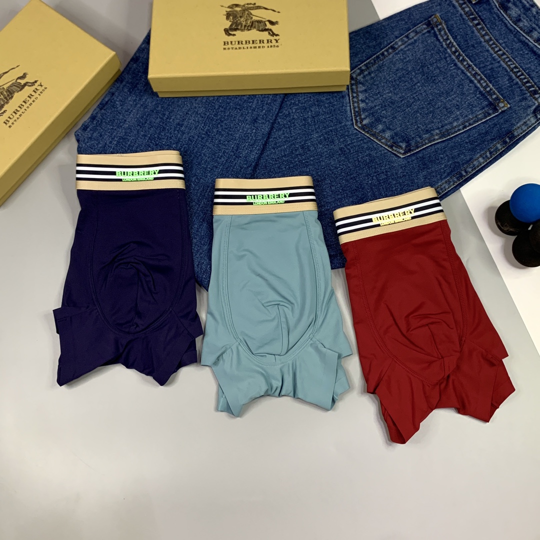 🔥🔥🔥特别推出：巴宝莉系列平角空调内裤~一盒三条 进口冰丝无痕工艺，外贸正品订单，贴身之物不能迁就，内裤