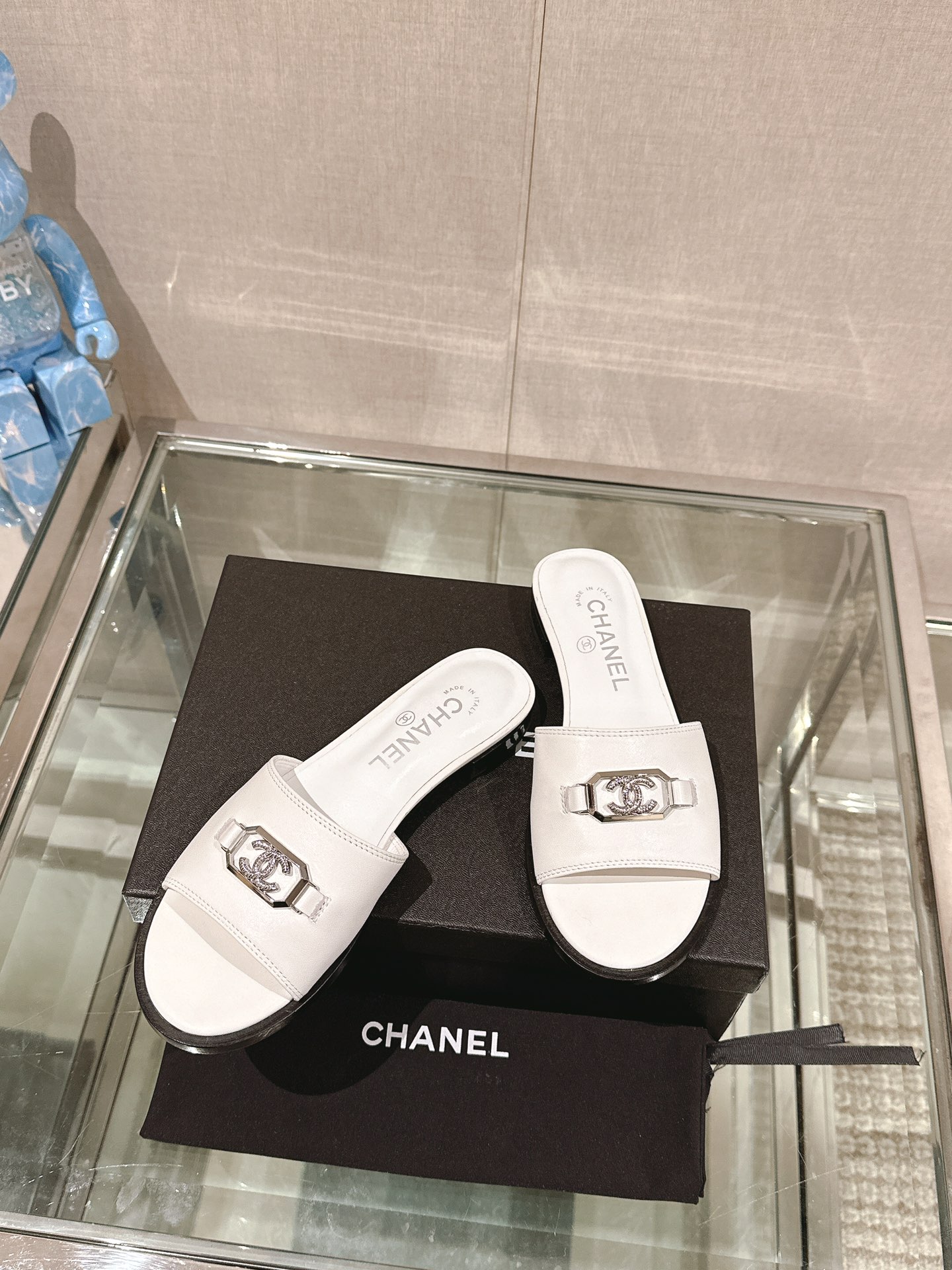 Chanel 24Ss春夏新款Chane*小香中古扣一字凉拖鞋