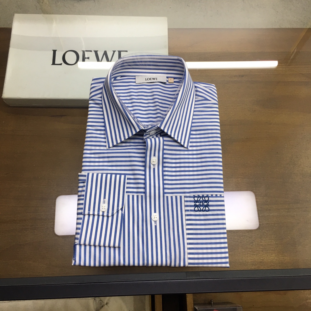 新品衬衫Loew...Low家24春时装款长袖衬衫！版型高端的时尚美学设计结合立体裁剪的版型使穿着更具舒