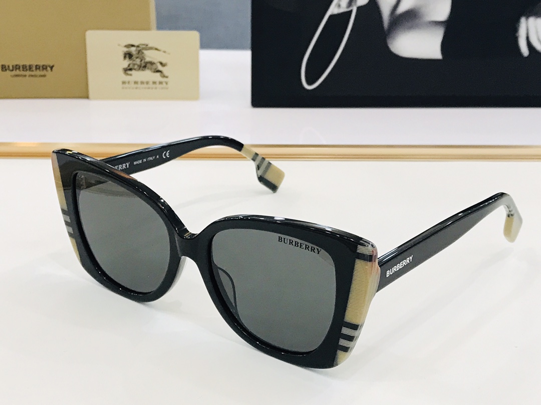 高品质BURBERR*巴家BE4393Size54口17-140女款太阳眼镜[得意[愉快]X意大利进口材