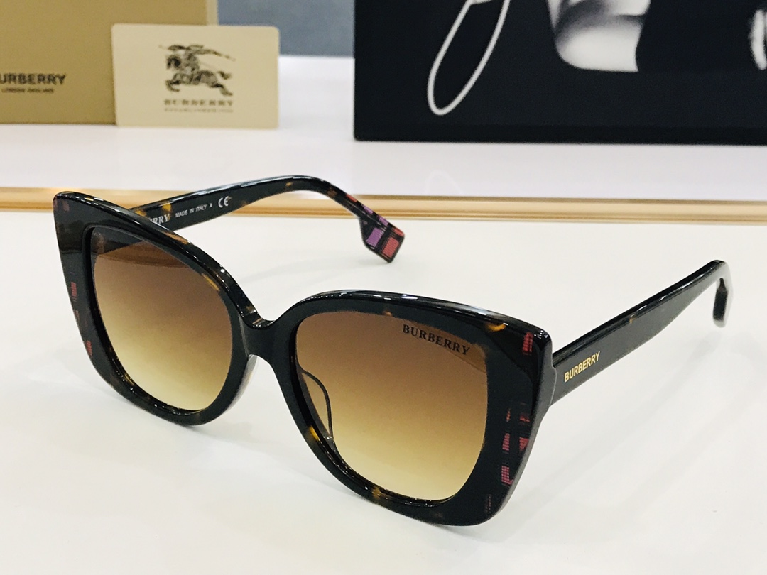 高品质BURBERR*巴家BE4393Size54口17-140女款太阳眼镜[得意[愉快]X意大利进口材