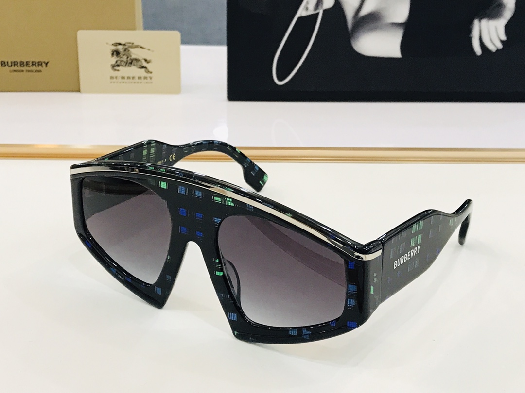 高品质BURBERR*巴家BE4353Size56口22-135女款太阳眼镜[得意[愉快]X意大利进口材