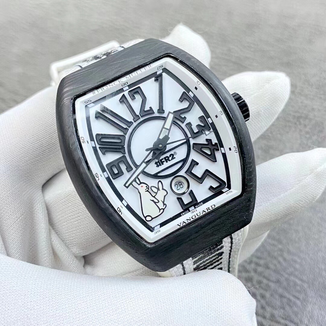 Rolex 2024全场特价 V45 流氓兔VS蓝游艇