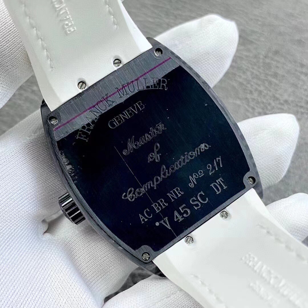 Rolex 2024全场特价 V45 流氓兔VS蓝游艇