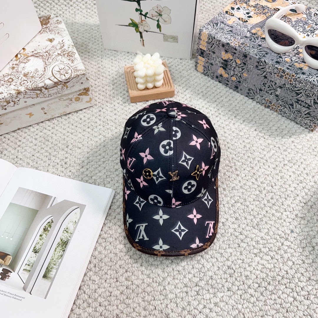 NO:190975,LV Louis Vuitton original single embroidered baseball hat, hot-selling pure cotton inner lining, light and breathable. Perfect style, accurate and accurate to the texture, original quality, exclusive physical shot, suitable for men and women, hats, louis vuitton, louis vuitton,hats19860909LV路易威登原单刺绣棒球帽 专柜热卖款纯棉内里,轻盈透气.完美版型,对格精准无误,原厂品质,独家实物拍摄,男女适用,帽子,louis vuitton,louis vuitton,hats,hat