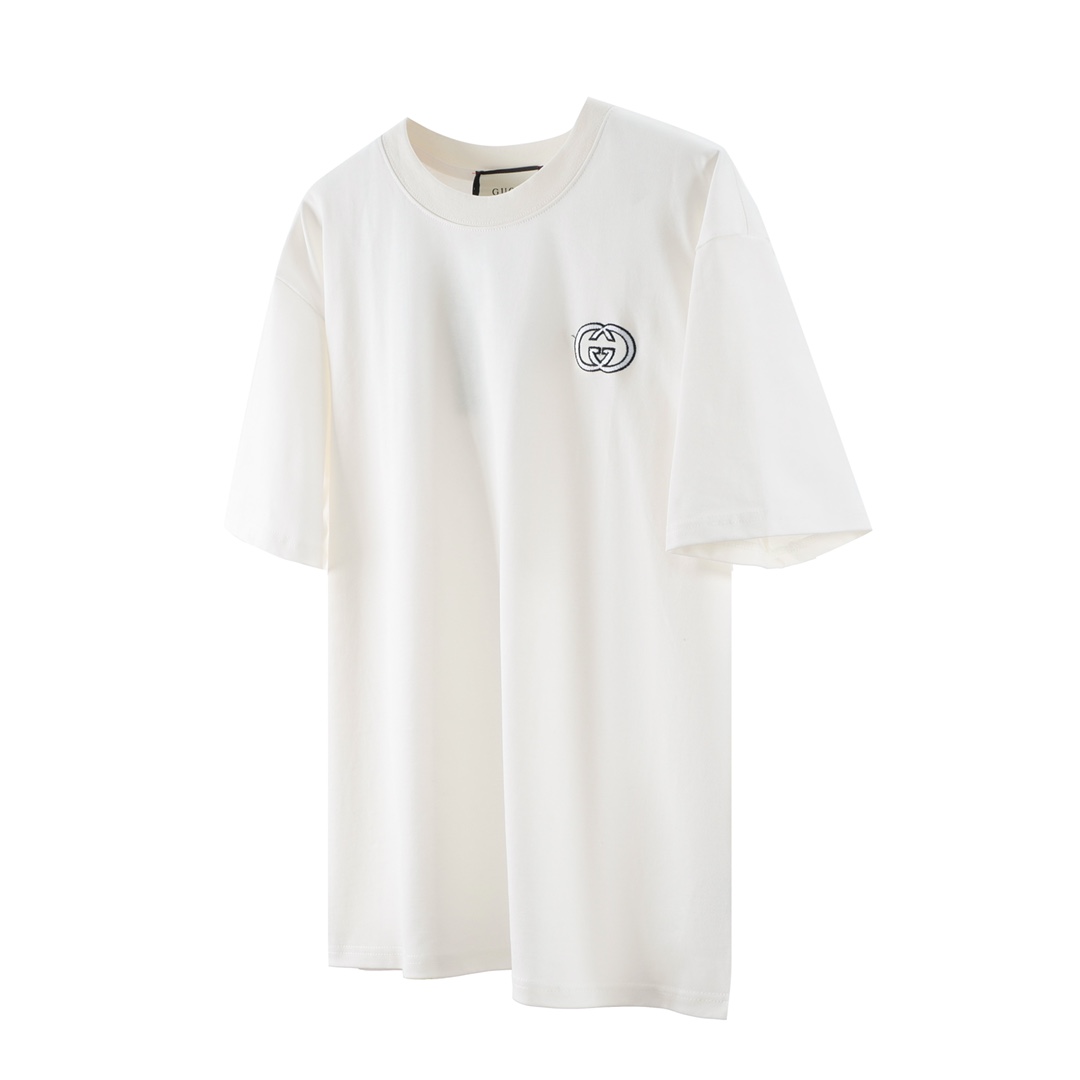 «G11» Gucci/古驰 camiseta de manga corta con pequeño logo bordado de doble G. Camiseta con pequeño logo bordado. Tela de …
