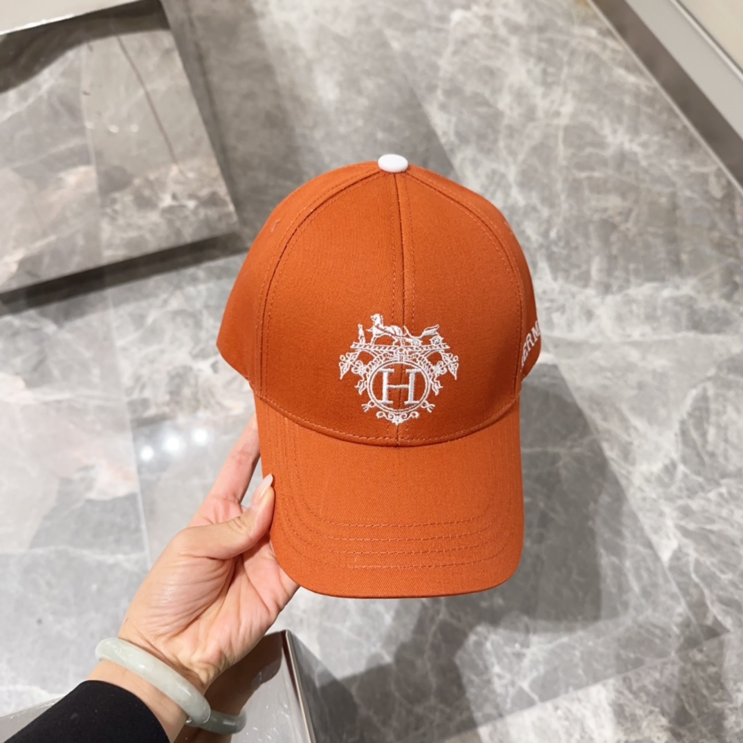 NO:190974,Hermes' new autumn embroidered simple baseball cap, popular, big brands synchronized, super easy to match, shipped!  ,hats,hermes,hats19860909爱马仕 秋季新款刺绣简约棒球帽,爆款,大牌同步,超好搭配,出货！,帽子,hermes,hats,hat