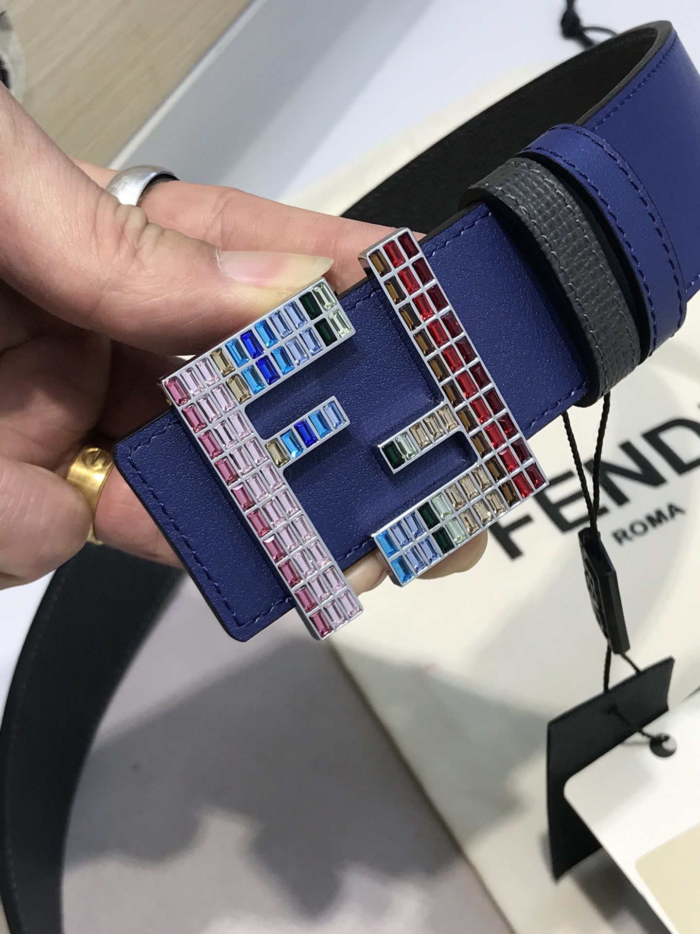 新款FD宽38MM支持NFC芯片扫描标志造型皮带原版亚克力彩色方钻扣进口原版十字纹配小牛皮高端大气镀金表