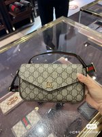 Gucci Crossbody & Shoulder Bags Envelope