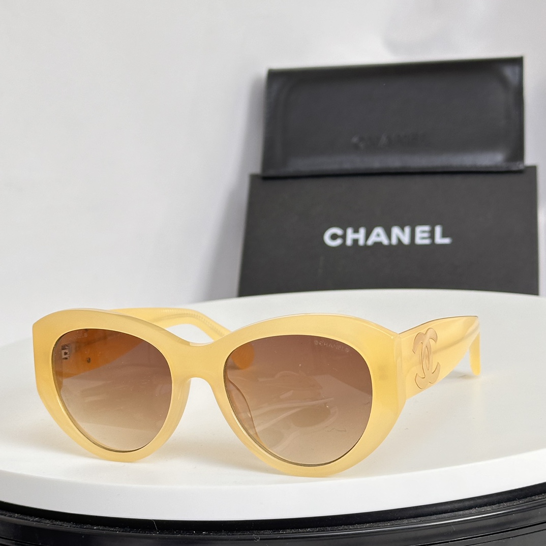 ️一眼入夏全网首发️高版本虽迟但到Chanel2024夏季新款到店当下很火的香奶奶Chanel*CH54