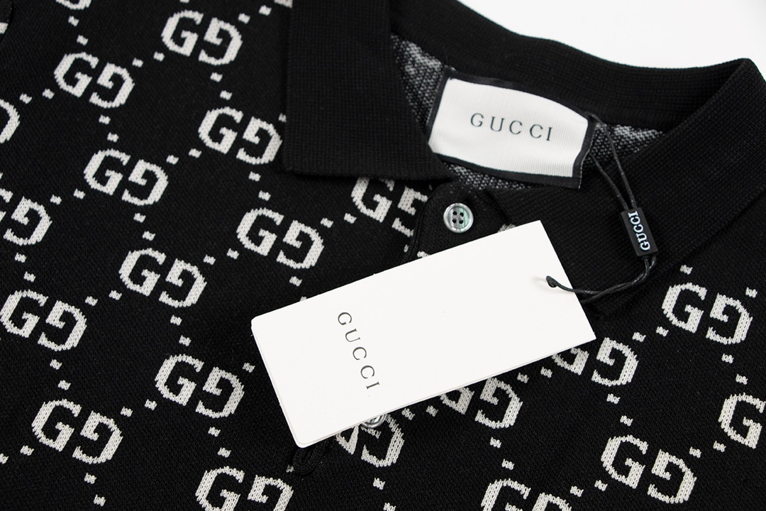 Gucci-24 Fashion Card: Lettered Knit Polo Shirt in Sizes S-XL, Great Deal! - 图片 3
