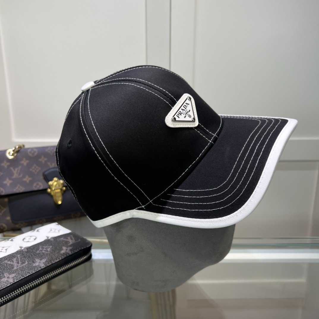 普拉达Prada经典三角标棒球帽万能必留款戴一万年都好看日常刚需颜色完美帽型正点简直谁戴都好看质量超赞时