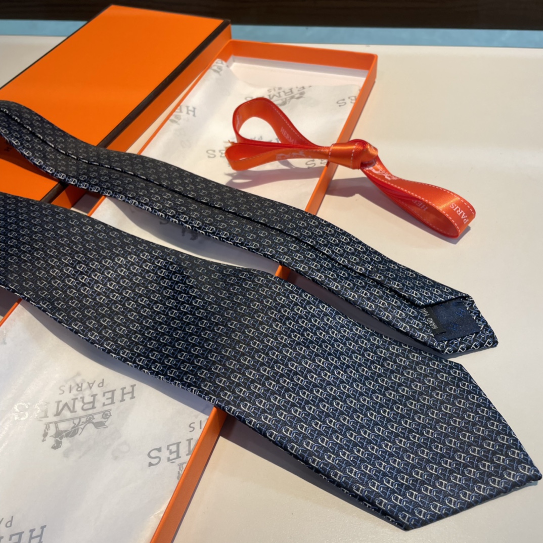 配盒子男士新款领带系列稀有H家每年都有一千条不同印花的领带面世从最初的多以几何图案表现骑术活动为主到如今