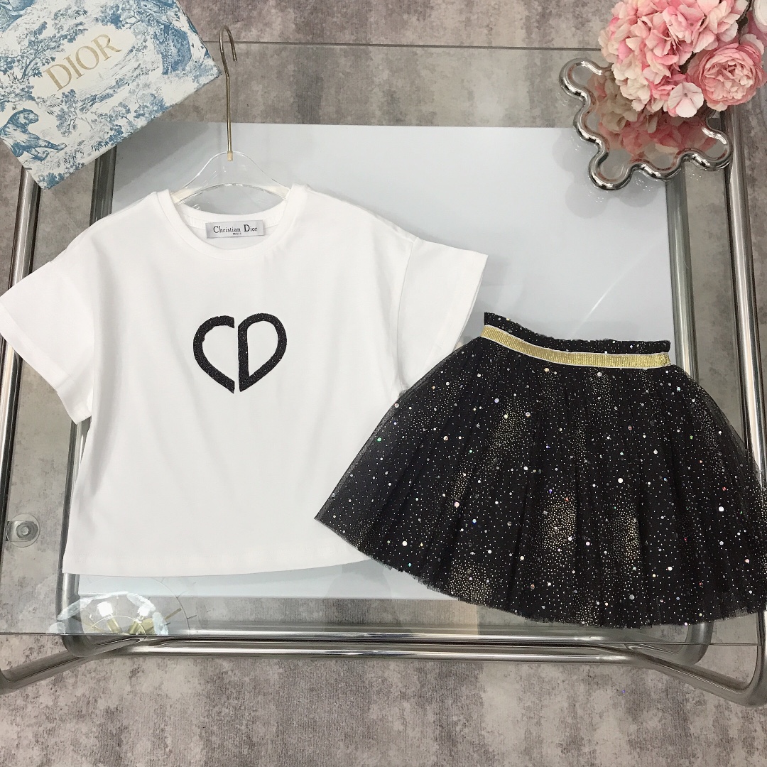 Dior Nuovo
 Abbigliamento Gonne T-Shirt Splicing Ragazza Garza Maniche corte