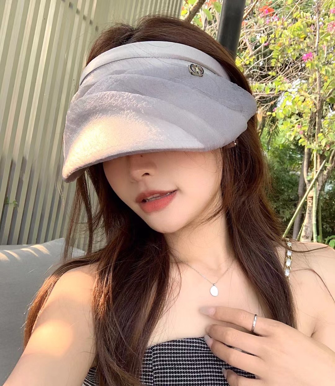 NO:191719,Dior silk empty top sun hat, sun shading, light and versatile black and white gray three-color hat fisherman hat baseball hat knit hat, hat, dior, dior, espadrilles, real silk, hats19860909Dior迪奥真丝款空顶遮阳帽,遮阳发箍,轻盈百搭 黑.白 灰三色帽子渔夫帽棒球帽针织帽,帽子,dior,dior,espadrilles,real silk,hats,hat