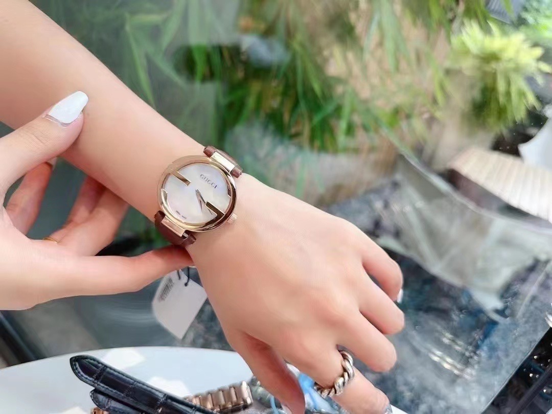 Gucci Cow Belt Set with Photo: Complete Package for Fashionable Ladies (Batch P +30) - 图片 3