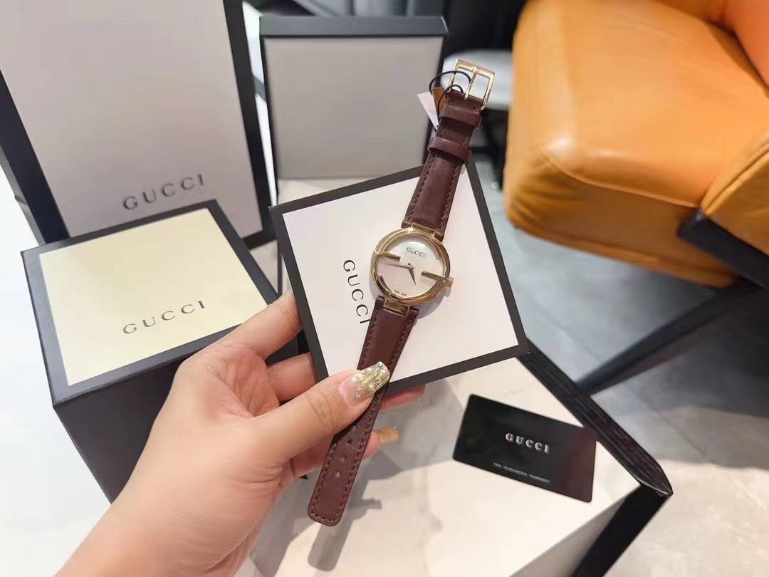 Gucci Cow Belt Set with Photo: Complete Package for Fashionable Ladies (Batch P +30) - 图片 1