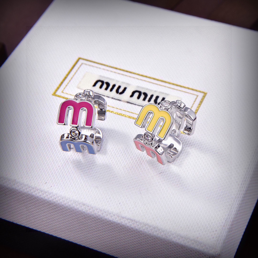 MiuMiu Joyas Pendiente Amarillo Latón