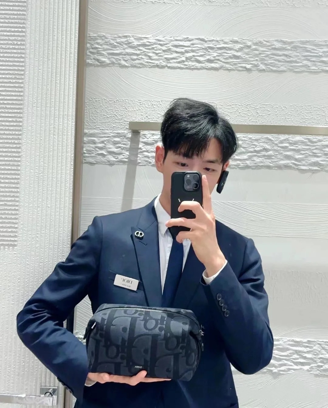 Dior original treasure cosmetic bag, one is not enough, just two