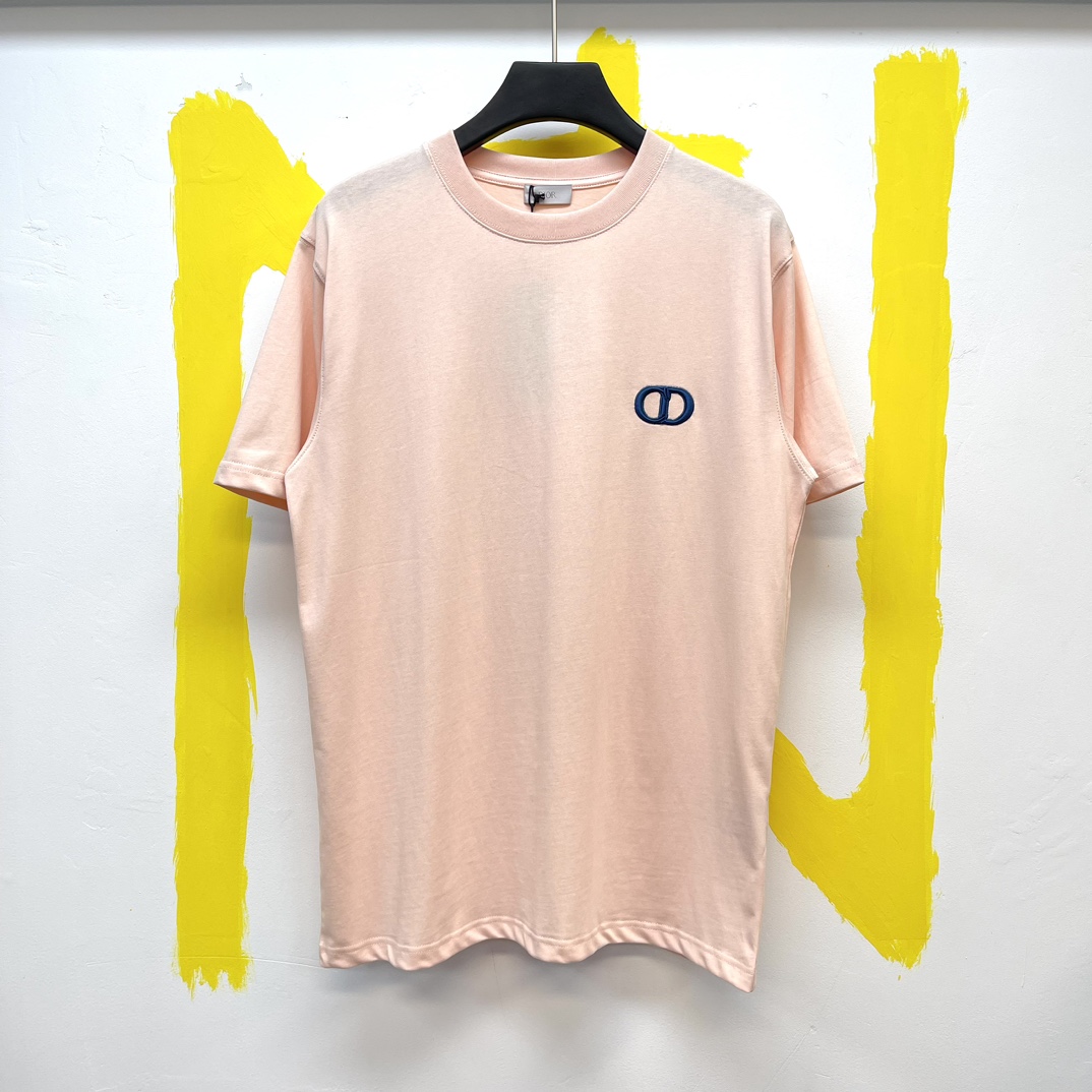 Camiseta DIOR holgada Jersey de algodón rosa Logotipo CD Icon Tallas: S-XL Esta camiseta rosa combina elegancia y estil…