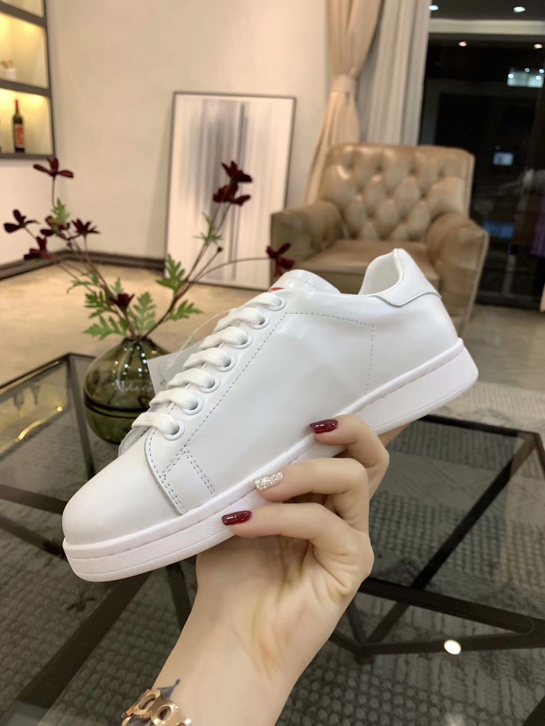 Stella McCartney x Adidas Stan Smith Shoes: Saucy Style Tribute at $450 - 图片 6