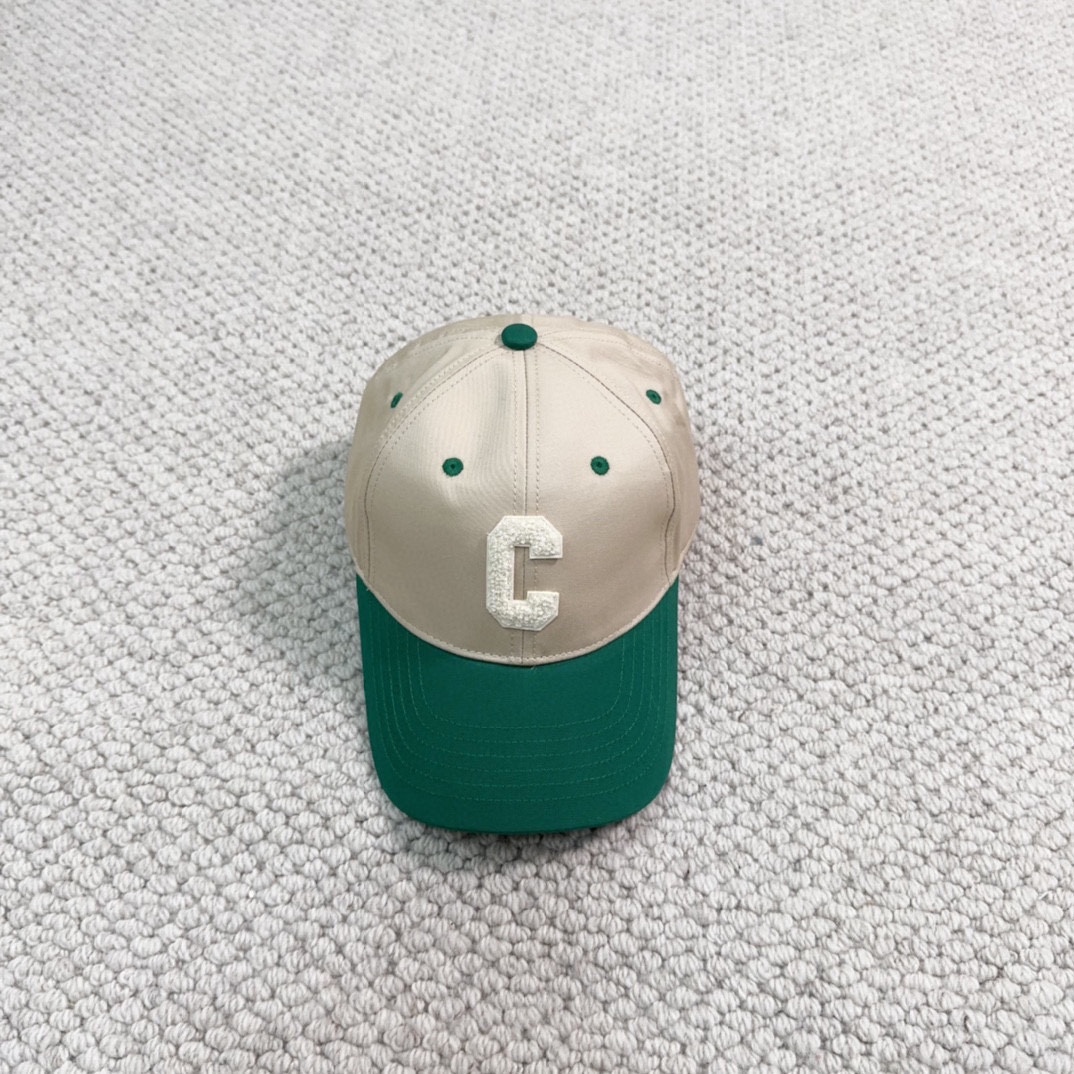 NO:191826,CELIN* Arc de Triomphe baseball cap casual and versatile style, full three-dimensional high skull top, hat shape, smooth curve, natural lines, magical improvement of face shape, wear a horse face small hat, fisherman hat baseball cap knit hat, hat, celine, espadrilles, hats19860909CELIN* 凯旋门棒球帽休闲百搭款 饱满立体高颅顶 帽型正点 弧度流畅线条自然 神奇改善脸型,戴上立马脸小帽子渔夫帽棒球帽针织帽,帽子,celine,espadrilles,hats,hat