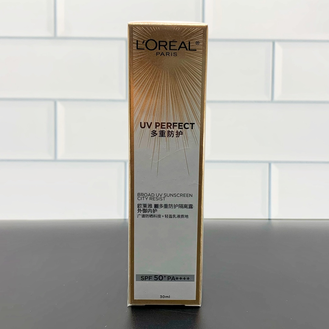 Protector solar L'Oréal 'Pequeño Tubo Dorado' 24 versión 30ml, ¡modelo de bajo precio y alto volumen!